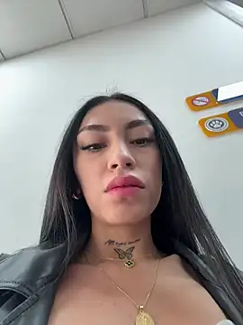 Effy Bonny online show from 14, 1, 2026