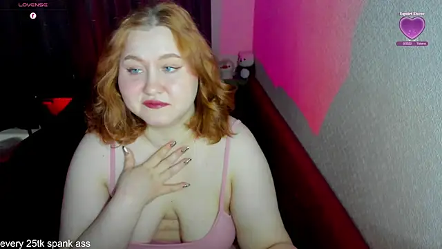 Snapshot of GeorginiaGrimes chatting on 8, 5, 2026 GeorginiaGrimes online show from 8, 5, 2026