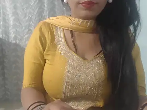 cute-priy online show from 27, 2, 2025