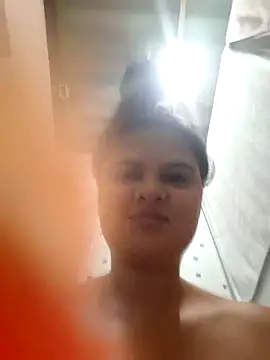 sexy-latin10 online show from 18, 9, 2025