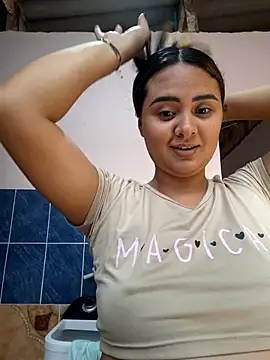 sexy-latin10 online show from 28, 11, 2025