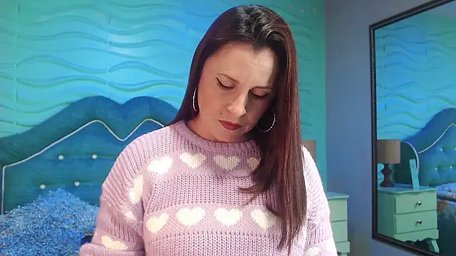 BarbaraTyleer online show from 9, 1, 2025