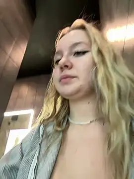 Snapshot of AliceMorr chatting on 19, 1, 2025 AliceMorr online show from 19, 1, 2025