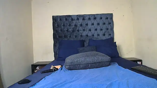 CANDY-X-LOVE-xx online show from 21, 10, 2025