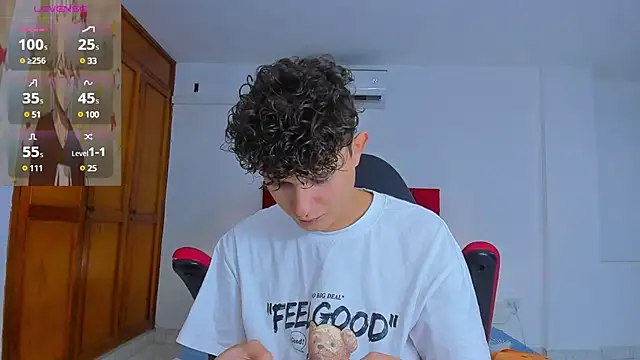 Snapshot of Nathan_Bluee chatting on 16, 12, 2024 Nathan Bluee online show from 16, 12, 2024