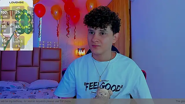 Snapshot of Nathan_Bluee chatting on 19, 3, 2025 Nathan Bluee online show from 19, 3, 2025