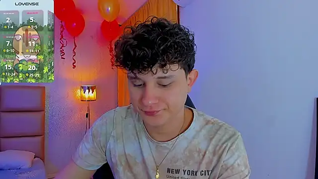 Snapshot of Nathan_Bluee chatting on 21, 3, 2025 Nathan Bluee online show from 21, 3, 2025