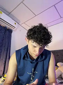 Snapshot of Nathan_Bluee chatting on 4, 11, 2025 Nathan Bluee online show from 4, 11, 2025