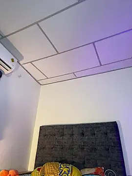 Snapshot of Nathan_Bluee chatting on 22, 11, 2025 Nathan Bluee online show from 22, 11, 2025