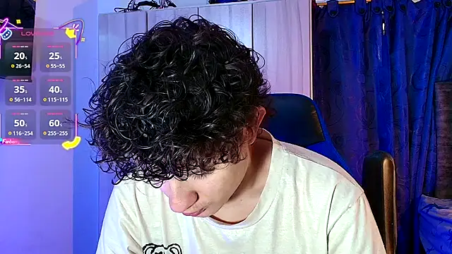 Snapshot of Nathan_Bluee chatting on 15, 12, 2025 Nathan Bluee online show from 15, 12, 2025