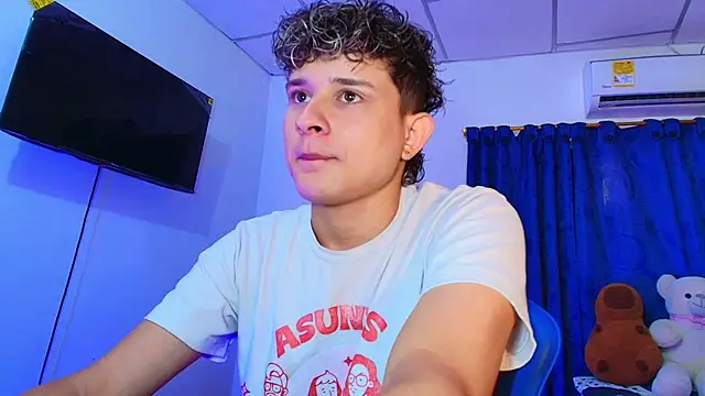 Nathan Bluee online show from 17, 4, 2026