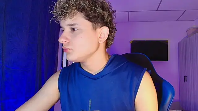 Snapshot of Nathan_Bluee chatting on 19, 7, 2026 Nathan Bluee online show from 19, 7, 2026