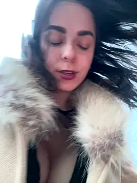 Alicia Hot1 online show from 18, 12, 2025