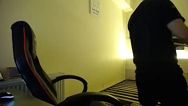 amydamarw online show from 20, 4, 2026