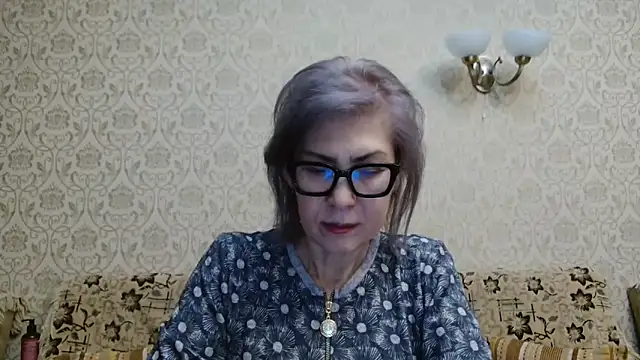 Elegant00Lady online show from 7, 10, 2025