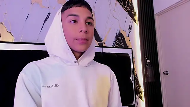 Snapshot of Seductivo_jr chatting on 18, 1, 2026 Seductivo jr online show from 18, 1, 2026