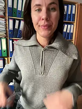 Snapshot of Sara_darling chatting on 17, 3, 2025 Sara darling online show from 17, 3, 2025