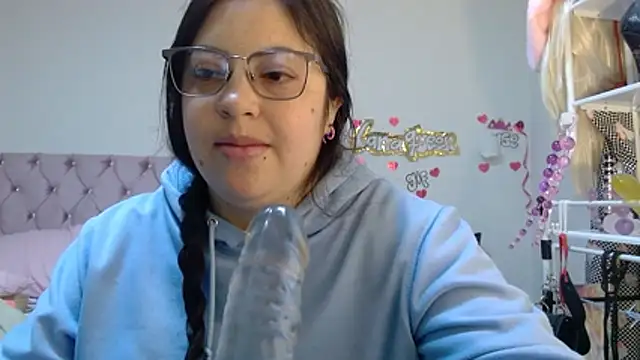 lanaqueen699 online show from 10, 7, 2026