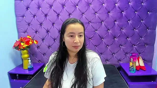 Snapshot of NaomyPrinces chatting on 29, 4, 2026 NaomyPrinces online show from 29, 4, 2026