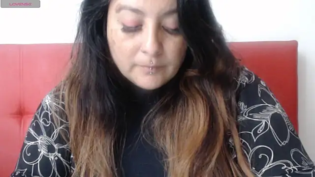 Snapshot of amydeepqueen chatting on 2, 12, 2024 amydeepqueen online show from 2, 12, 2024