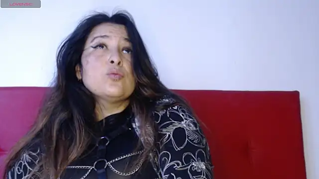 Snapshot of amydeepqueen chatting on 12, 12, 2024 amydeepqueen online show from 12, 12, 2024
