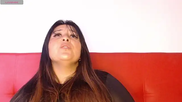 Snapshot of amydeepqueen chatting on 23, 12, 2024 amydeepqueen online show from 23, 12, 2024