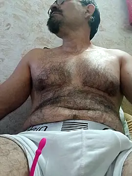 Snapshot of SbasTone_Muscle chatting on 3, 5, 2026 SbasTone Muscle online show from 3, 5, 2026