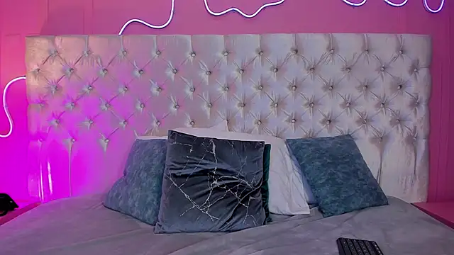 Mai higurashi online show from 25, 9, 2025