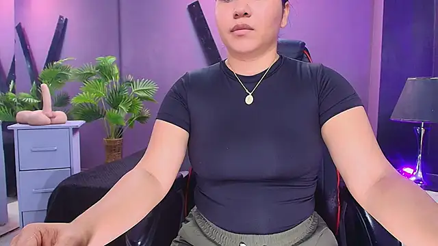 AmorMia online show from 6, 10, 2025