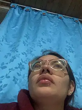 Snapshot of elettra_fioreee chatting on 10, 12, 2024 elettra fioreee online show from 10, 12, 2024