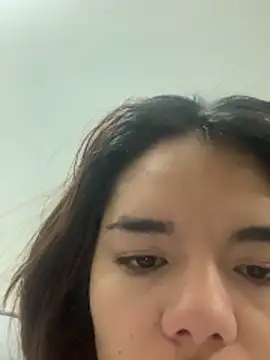 Snapshot of elettra_fioreee chatting on 1, 12, 2025 elettra fioreee online show from 1, 12, 2025