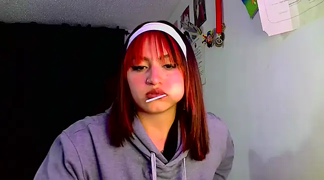Snapshot of lucycherry__ chatting on 7, 2, 2025 lucycherry   online show from 7, 2, 2025