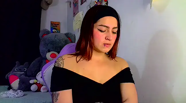 Snapshot of lucycherry__ chatting on 11, 3, 2025 lucycherry   online show from 11, 3, 2025