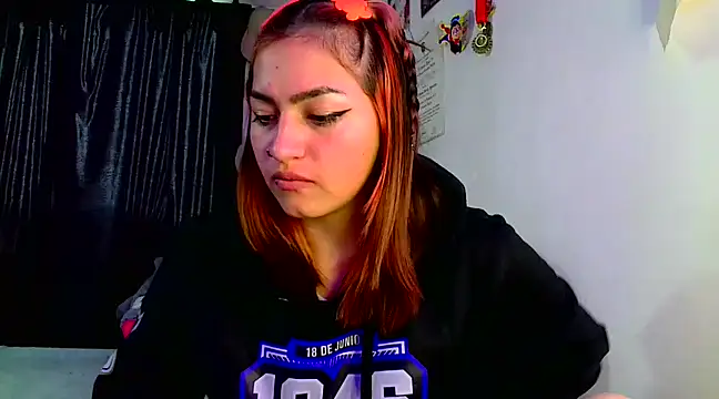 Snapshot of lucycherry__ chatting on 18, 3, 2025 lucycherry   online show from 18, 3, 2025
