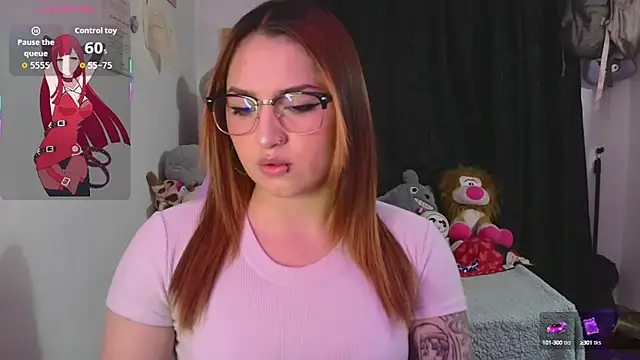 Snapshot of lucycherry__ chatting on 19, 9, 2025 lucycherry   online show from 19, 9, 2025