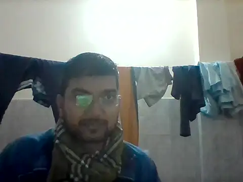 Snapshot of bigvorn6 chatting on 16, 12, 2025 bigvorn6 online show from 16, 12, 2025