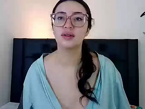 Snapshot of EvoletFMK chatting on 1, 3, 2026 EvoletFMK online show from 1, 3, 2026