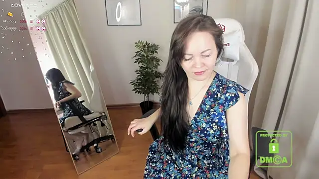 VanessaSmuth online show from 28, 1, 2025