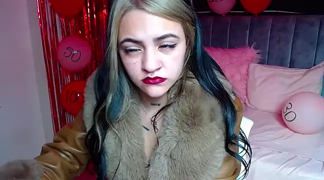 Violettasquirt online show from 15, 2, 2025