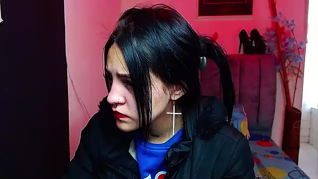 Violettasquirt online show from 6, 10, 2025