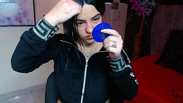 Violettasquirt online show from 13, 11, 2025