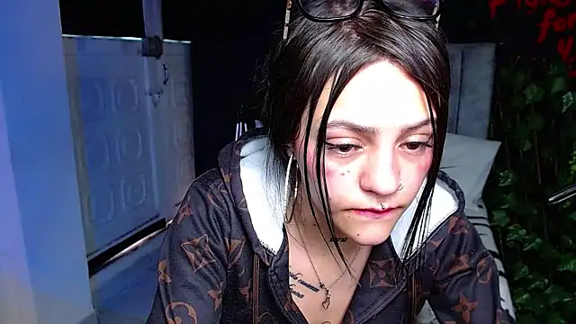 Snapshot of Violettasquirt chatting on 29, 4, 2026 Violettasquirt online show from 29, 4, 2026