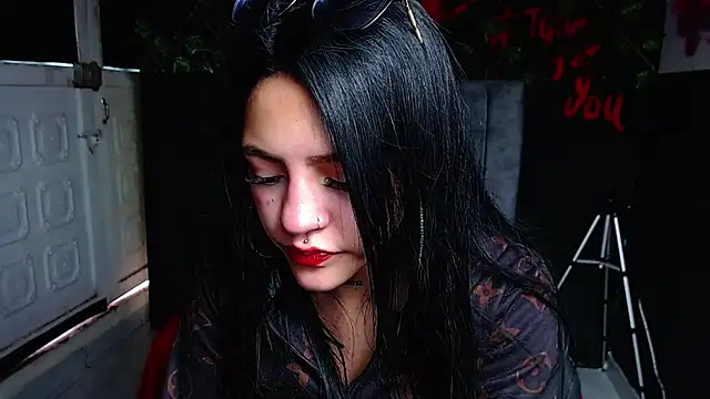 Snapshot of Violettasquirt chatting on 11, 5, 2026 Violettasquirt online show from 11, 5, 2026