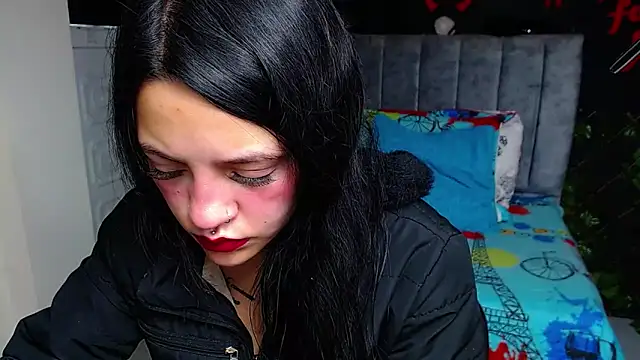Snapshot of Violettasquirt chatting on 19, 5, 2026 Violettasquirt online show from 19, 5, 2026