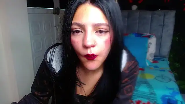 Snapshot of Violettasquirt chatting on 22, 5, 2026 Violettasquirt online show from 22, 5, 2026