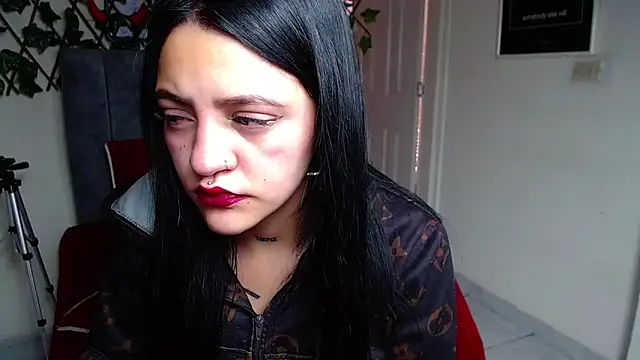 Snapshot of Violettasquirt chatting on 26, 5, 2026 Violettasquirt online show from 26, 5, 2026