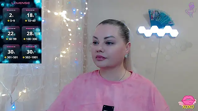 JewellKiss7 online show from 10, 4, 2026