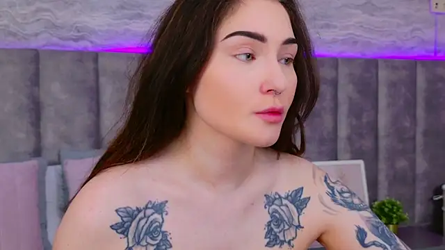 RoxiLester online show from 20, 3, 2025