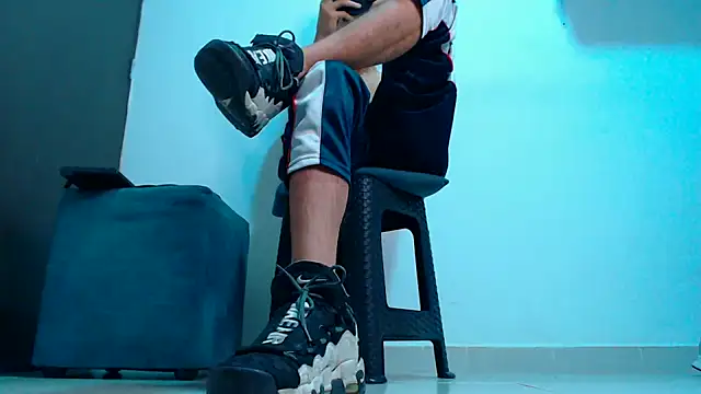 Snapshot of mastersmits chatting on 13, 4, 2026 mastersmits online show from 13, 4, 2026