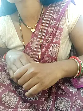 Snapshot of Poojashrma33 chatting on 10, 11, 2025 Poojashrma33 online show from 10, 11, 2025